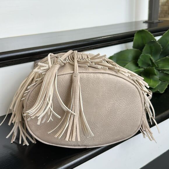 Neutral Vegan Leather Fringe Bucket Crossbody Shoulder Bag bucket, drawstring - Picture 8 of 10